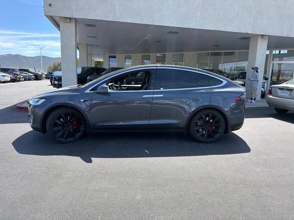 tesla model x 2018 5YJXCBE49JF081211 image tesla model x 2018 5YJXCBE49JF081211 image